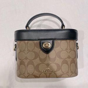 Coach top handle kay bag